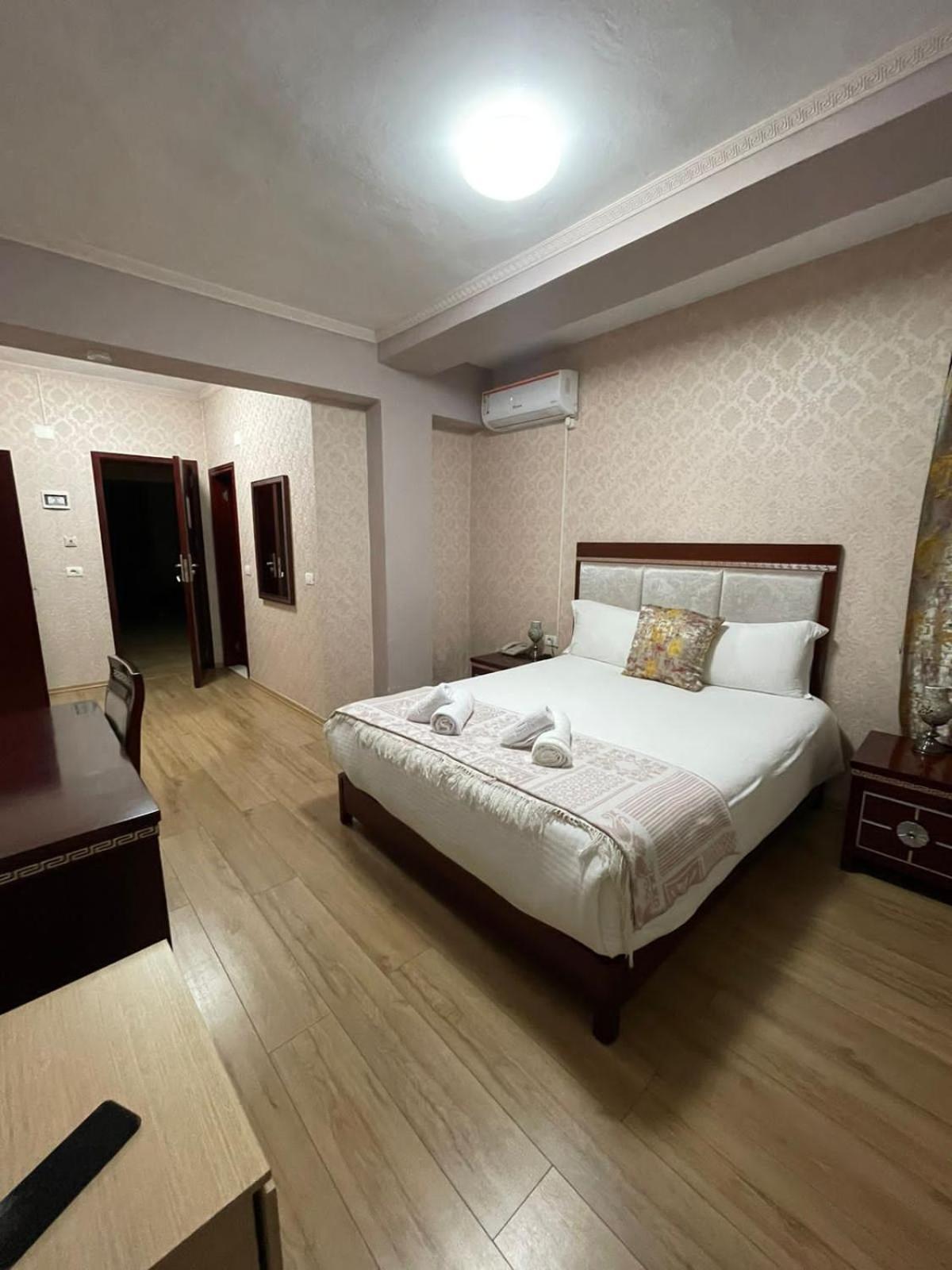 Bocca Hotel Korce Exteriér fotografie
